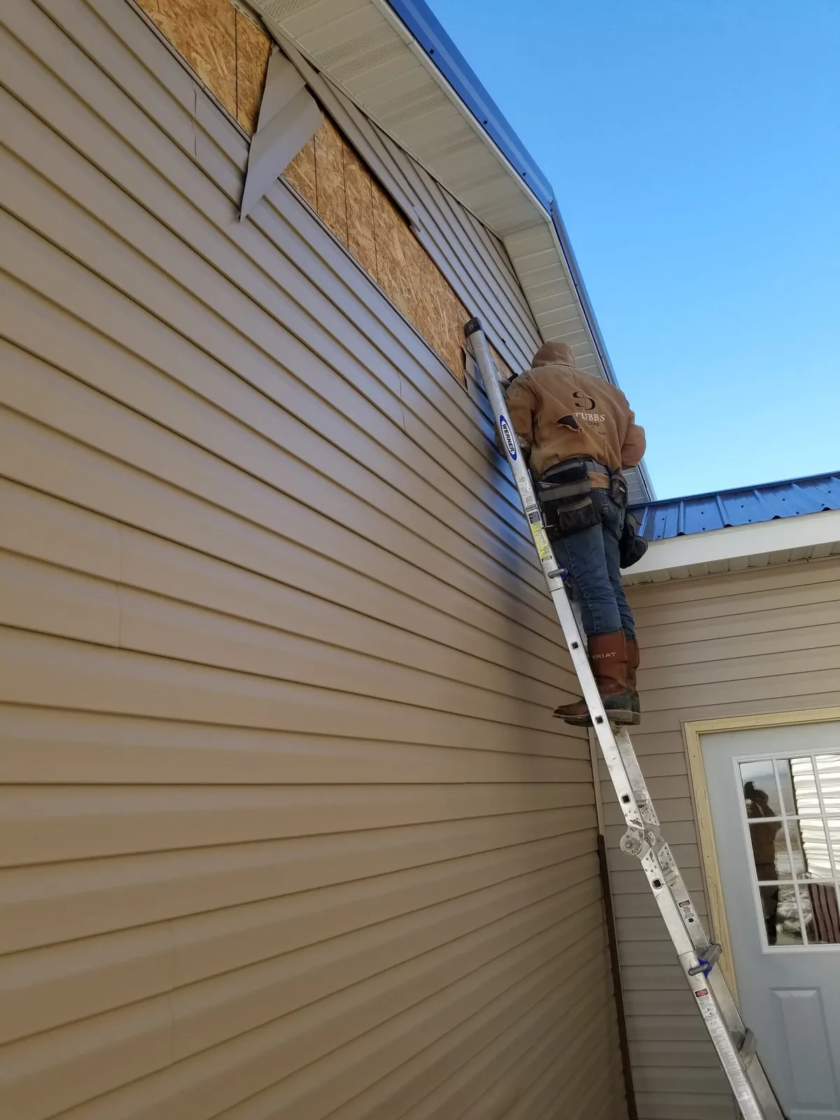 Vinyl Siding Repair in Watford City, ND